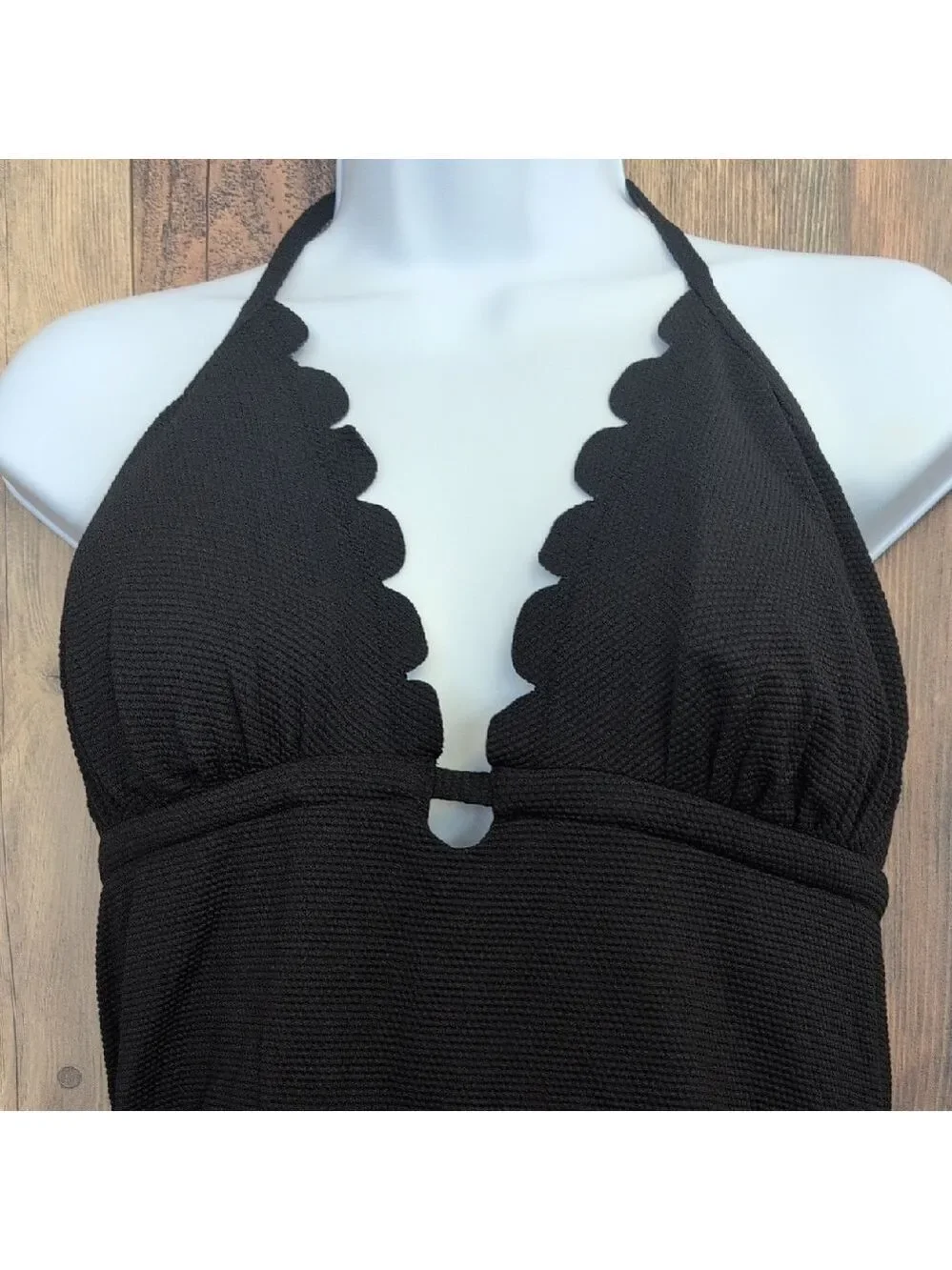 Time and Tru Black One Piece Textured Swimsuit XL 16-18        628D